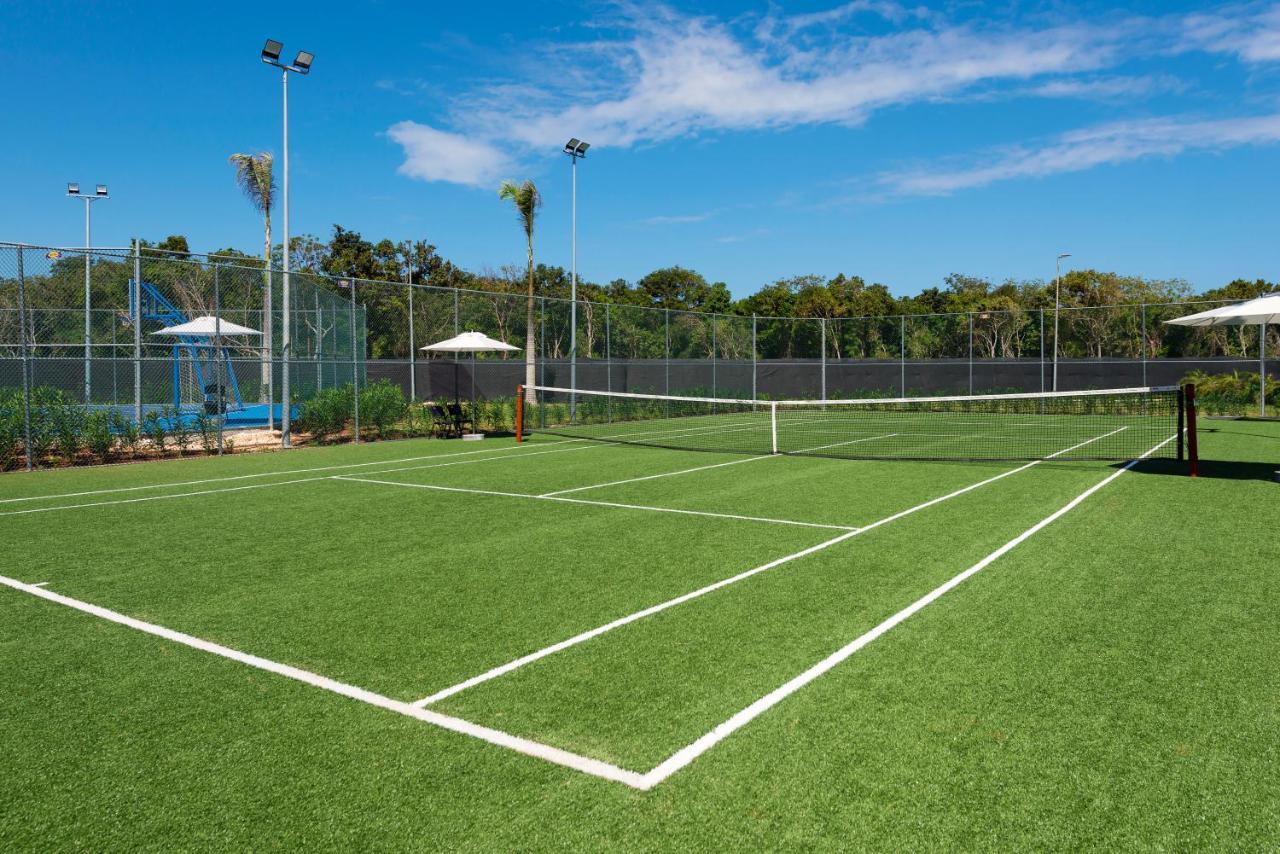 Ocean Eden Bay (Adults Only) Hotel Spring Rises Luaran gambar Tennis court at the Club