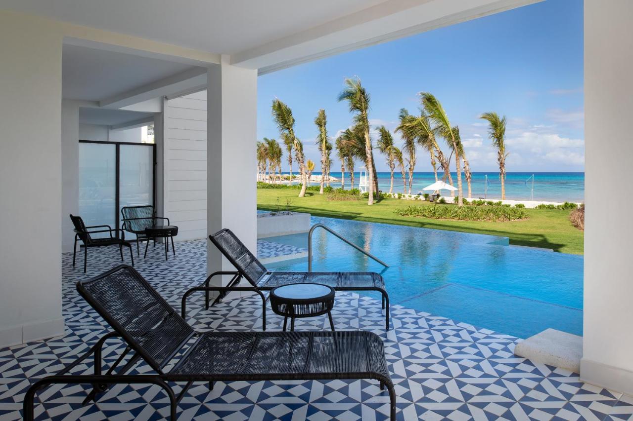 Ocean Eden Bay (Adults Only) Hotel Spring Rises Luaran gambar View from a room at the Iberostar Grand Hotel Bávaro